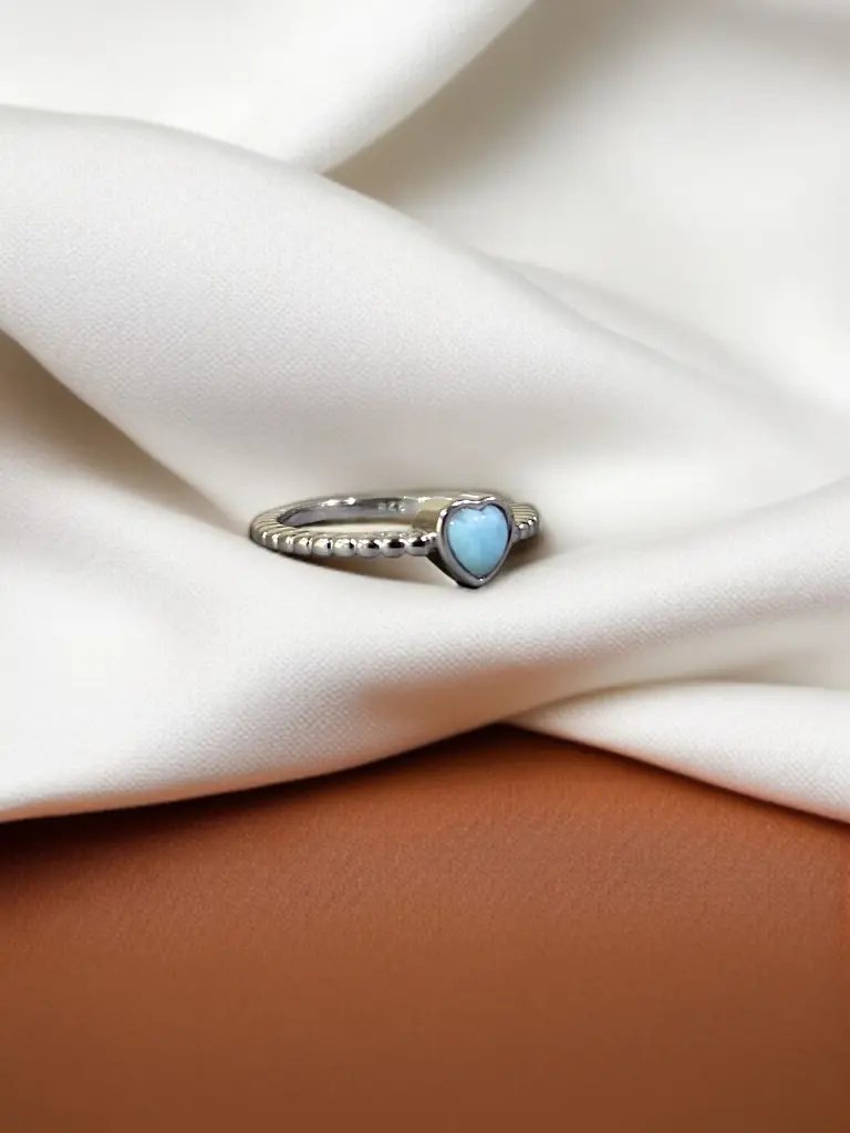 Silver B4lue Heart Ring woman-Photoroom.webp