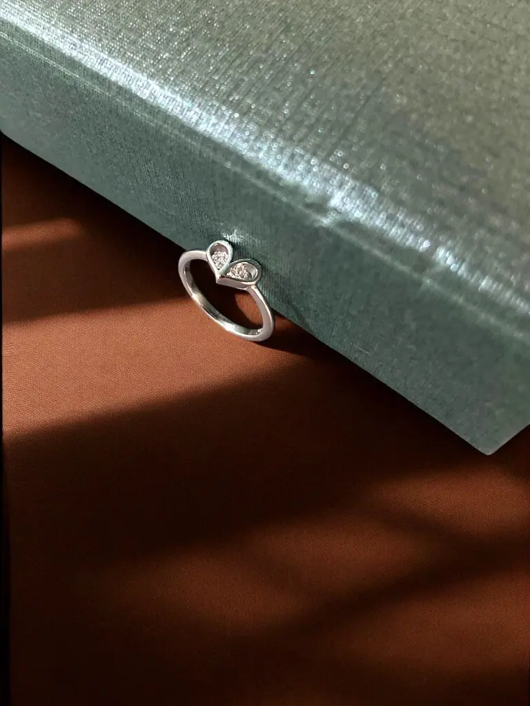 Silver Double Heart Ring Woman 1-Photoroom.webp