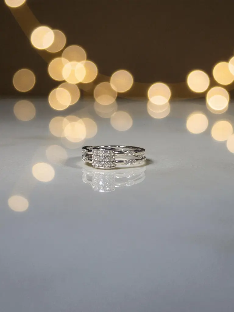 Sterling Silver Woman Ring – Textured Square-Cut Sparkle Finish 3-Photoroom.webp