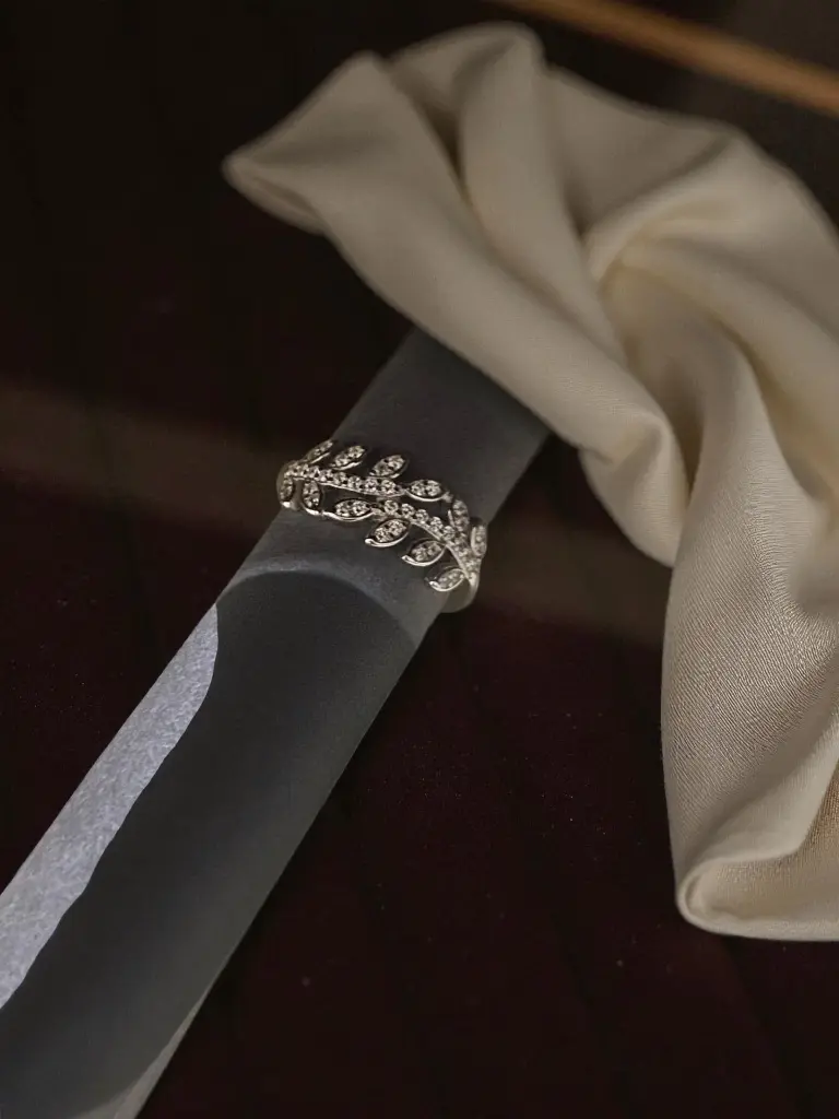 Dewleaf 925 Silver Ring for Woman 1-Photoroom.webp