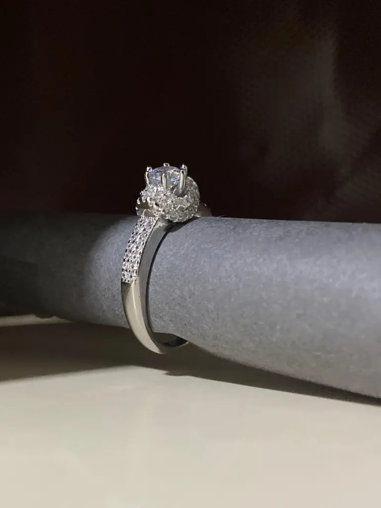 925 Sterling Silver Halo Ring for Woman 2-Photoroom.webp