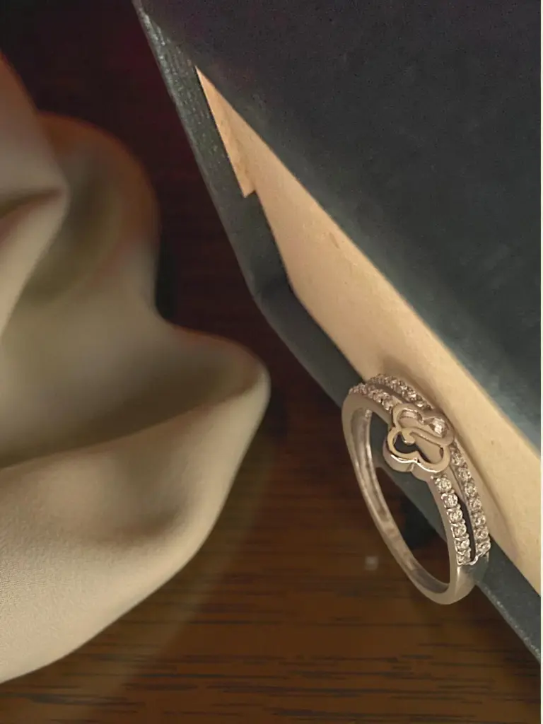 Luxury Silver Butterfly Ring for Woman – Timeless Floral Elegance