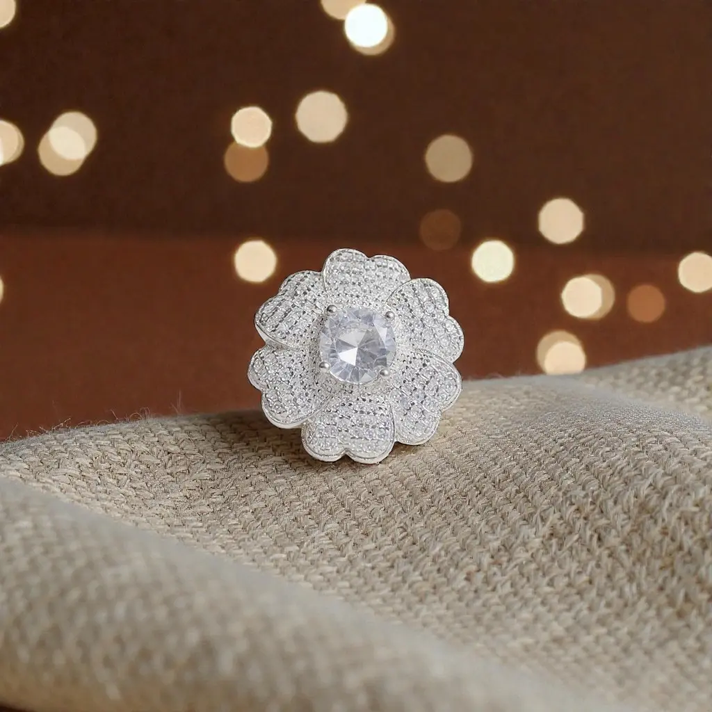 Silver Big Floral Ring Woman.webp