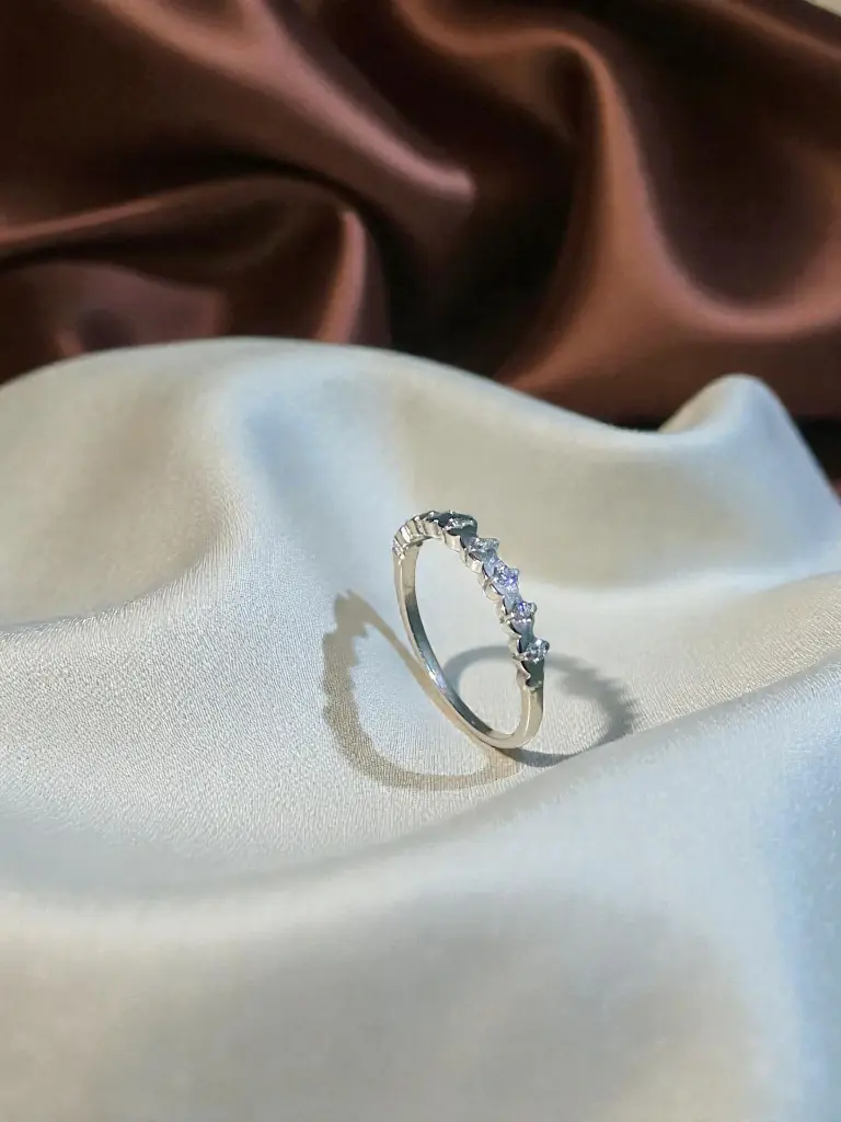 Silver ring woman band-Photoroom.webp