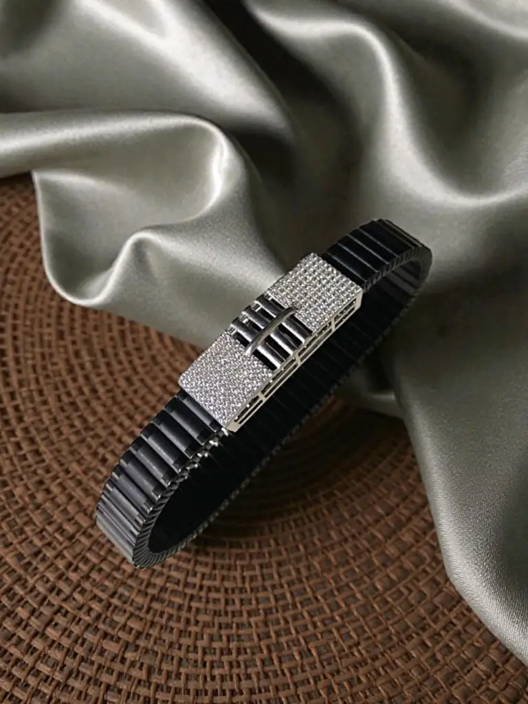 Silver Silicone Band Kada for Men (1).webp