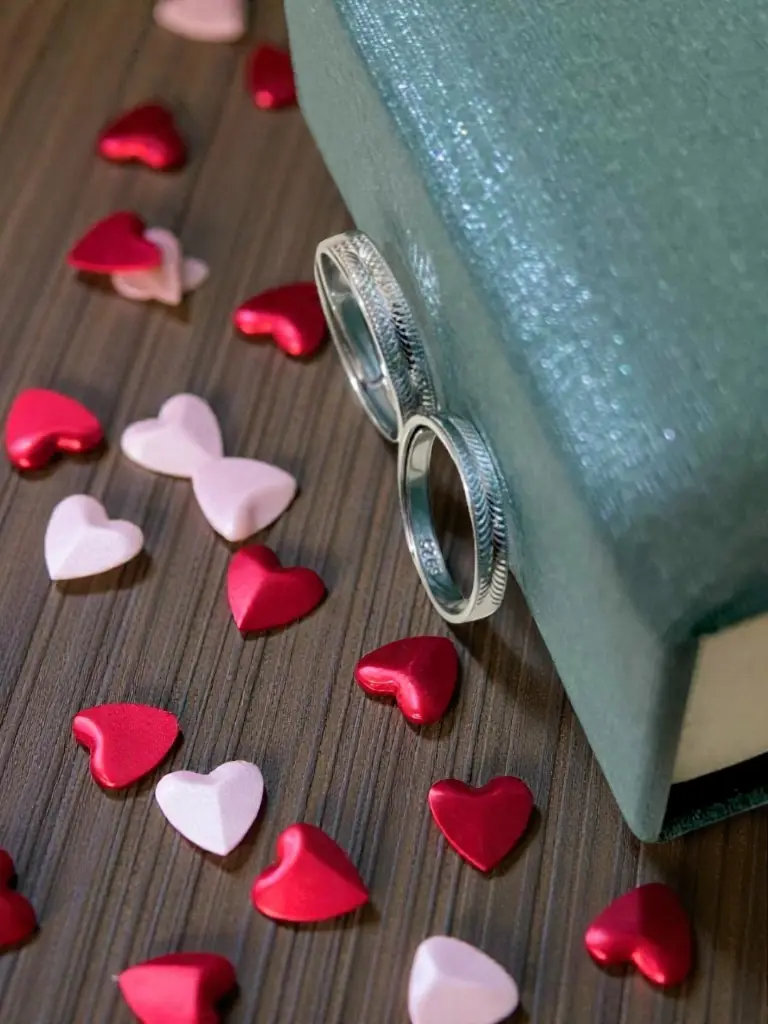 Silver Couple Band Textured -Photoroom.webp