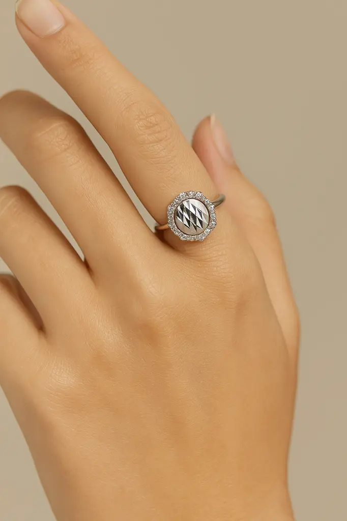 Round Texture Ring 925.webp