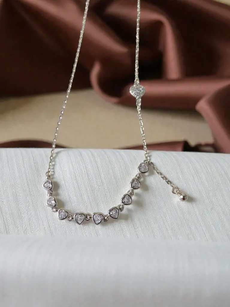 Silver Heart Chain Pendant for Woman.webp