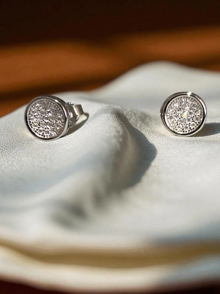 Elegant Silver Diamond Studs for woman – Everyday Luxury