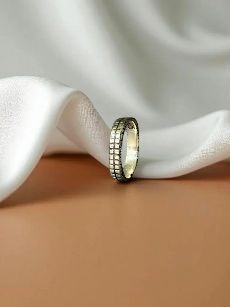 Minimal 925 Silver Square Ring –Oxidized 925 for Men & Woman