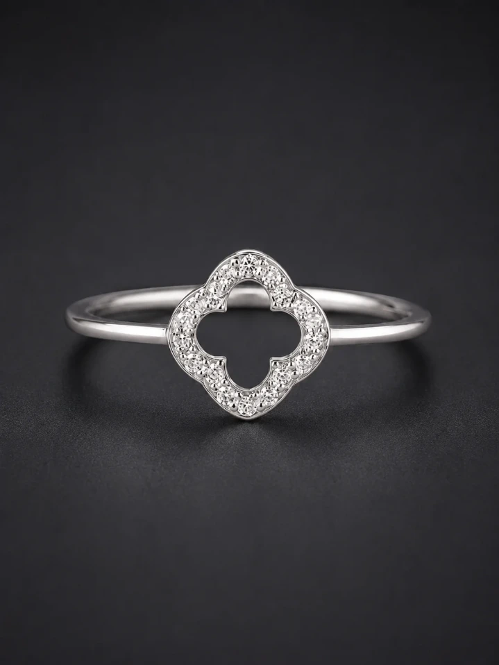 925 Silver Woman's Quatrefoil Sparkle Ring