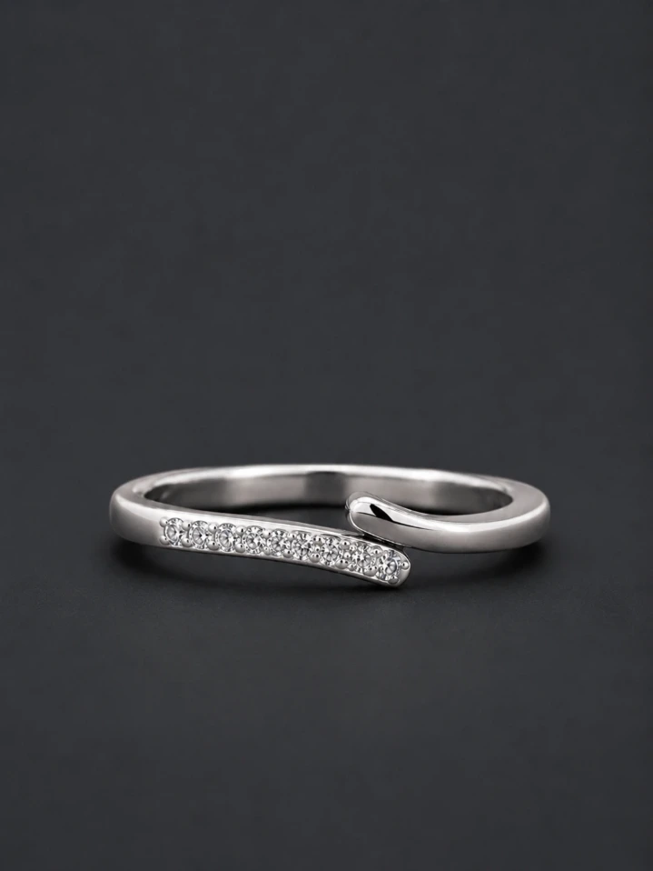 Elegant 925 Silver Curve Ring – Minimal Design