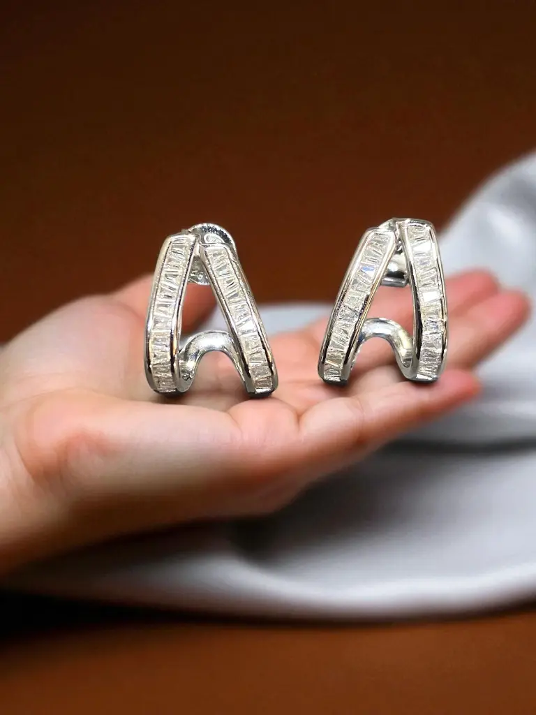 Model J Tops-Photoroom.webp