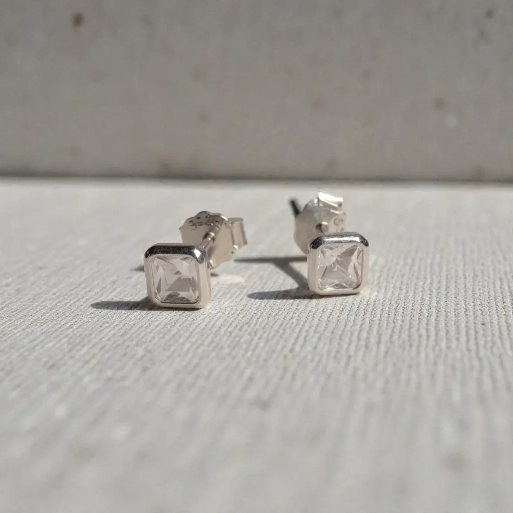 925 Sterling Silver Solitaire Earrings– Everyday Elegance