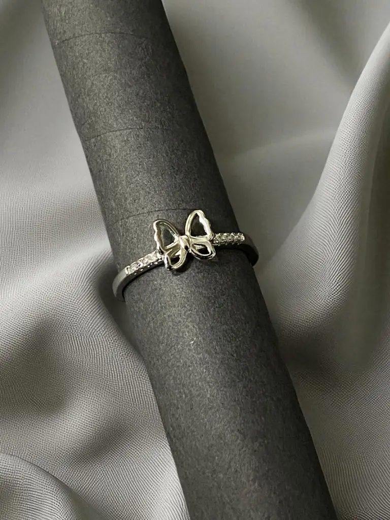 Woman’s 925 Diamond Butterfly Ring