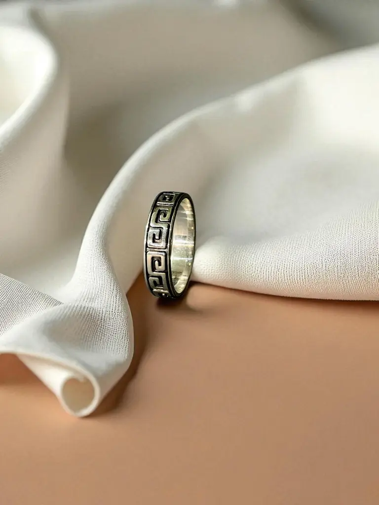 Men's oxidized silver ring– Everyday Power Style