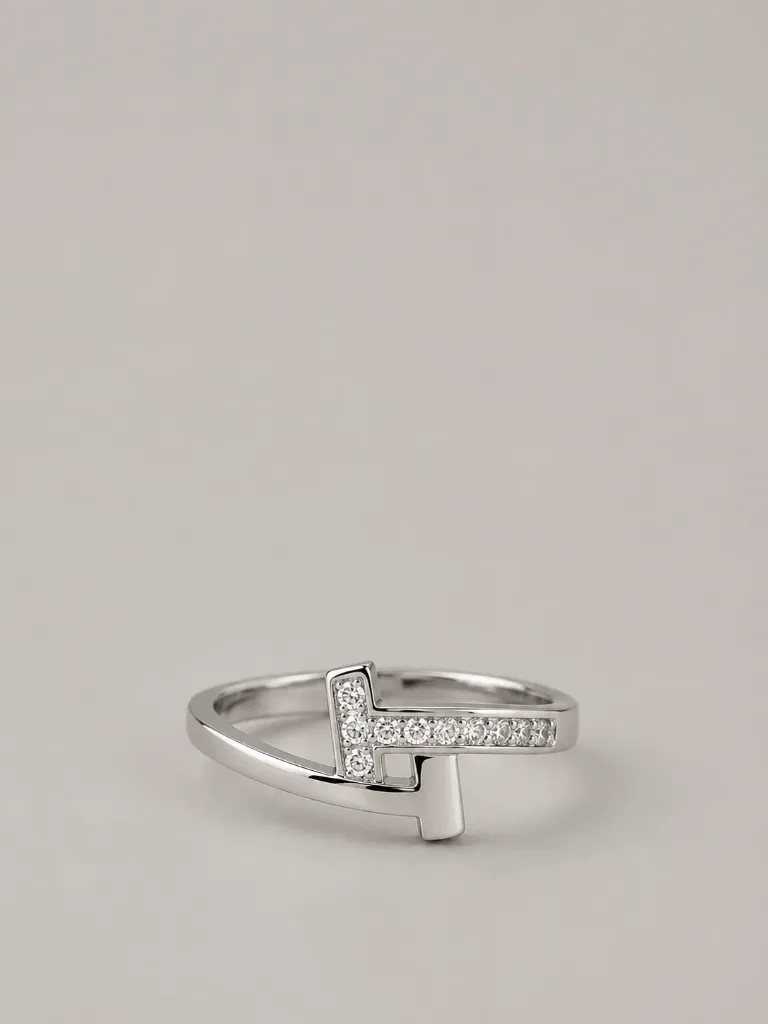 Sterling Silver Twist Ring – Classic Minimal Design for Woma​n
