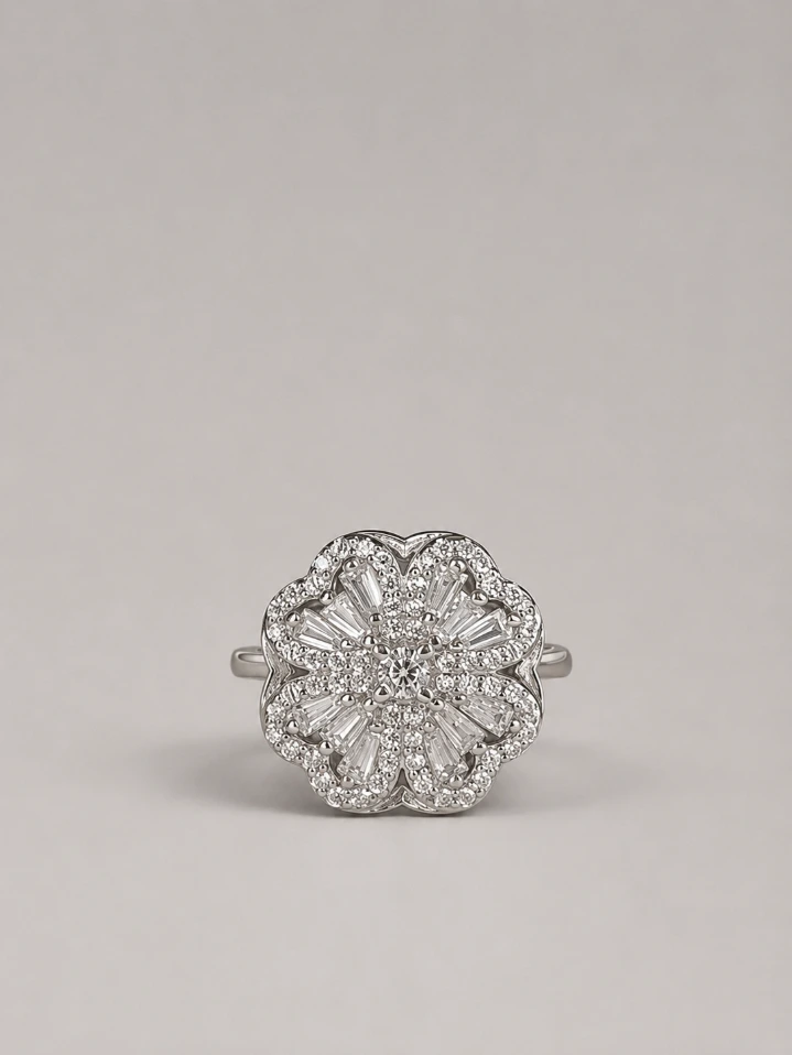 Sterling Silver Cocktail Ring – Floral Design for Stylish Woman