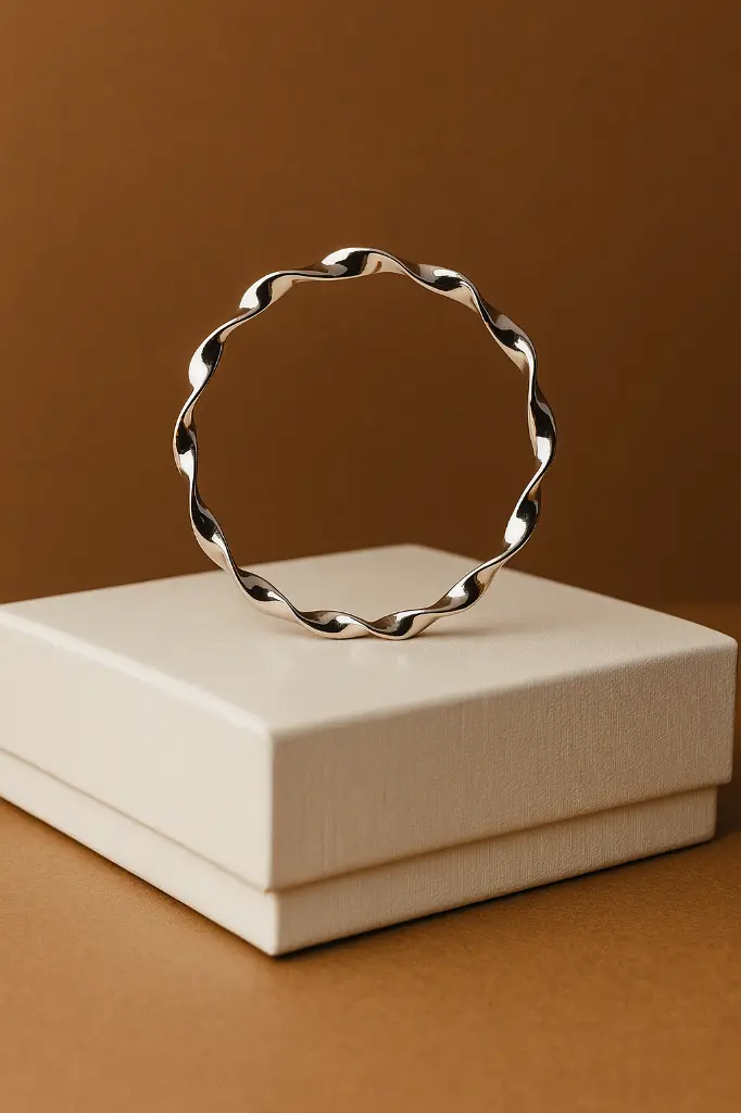 Minimal Silver Plain Kada for Woman – Timeless Elegance