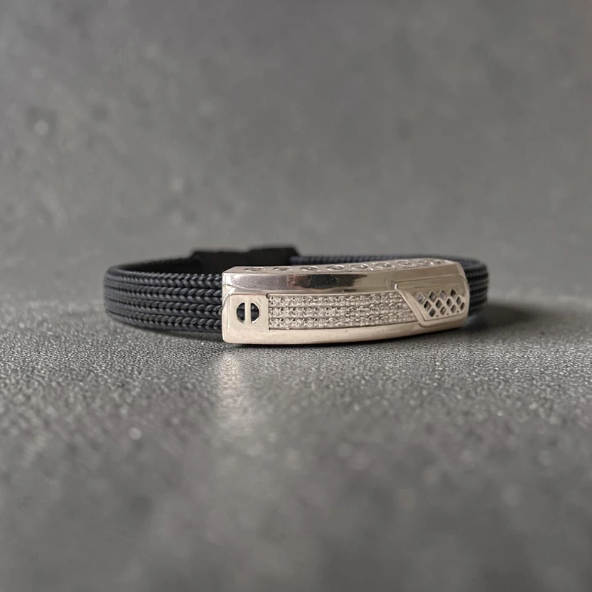 Men’s Black Silver Kada in 925 Sterling – Bold Magnetic Band