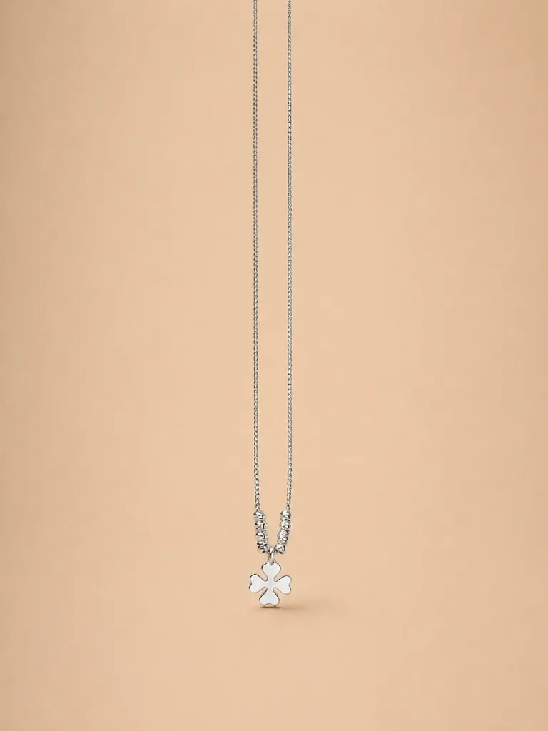 Silver Leaf Pendant Necklace for Woman – Everyday Luxury