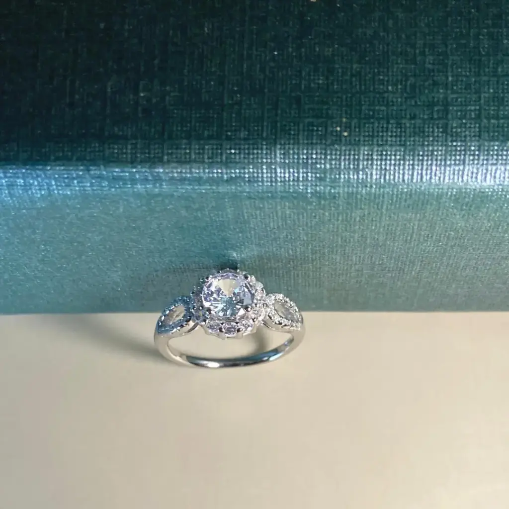 925 Silver Diamond Spark Ring for Woman