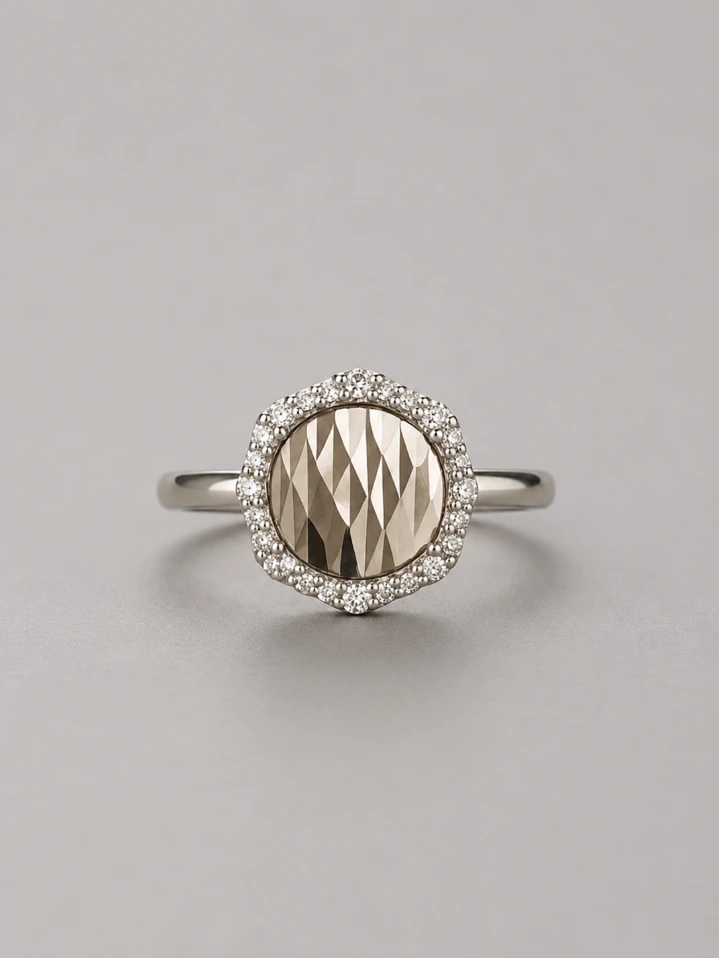 Woman’s Silver Halo Ring in 925 Sterling Silver – Everyday Luxury