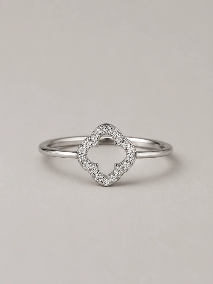 925 Silver Woman's Quatrefoil Sparkle Ring