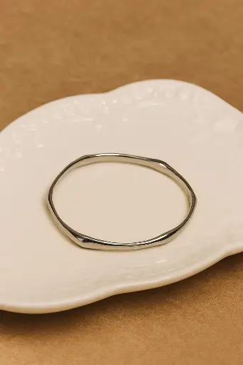 925 Silver Shaped Elegance Woman Kada