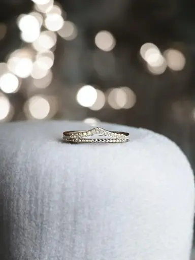 Elegant 925 Silver V Ring for Woman – Minimal Everyday Luxury