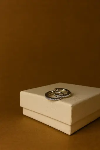 Luxury Silver Hoop Bali – Statement Stone for Woman